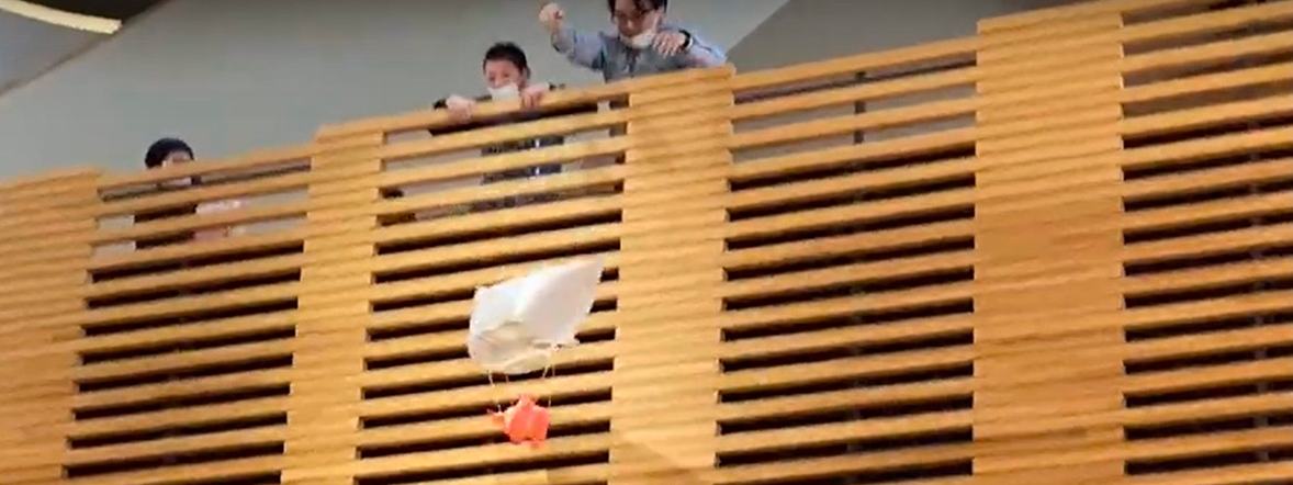 こうさく